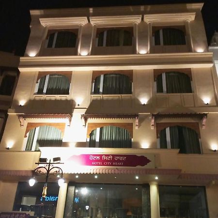 Hotel City Heart Amritsar Exterior photo